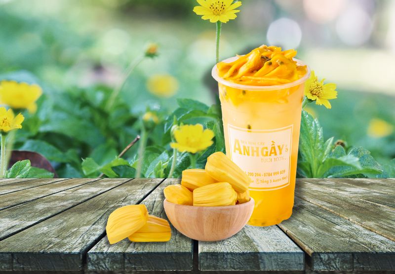 Trà Mít - Từng ngụm trà mít là sự kết hợp độc đáo, với hương thơm nồng nàn của mít hòa cùng vị ngọt dịu của trà, tạo nên một thức uống lạ miệng nhưng đầy cuốn hút.